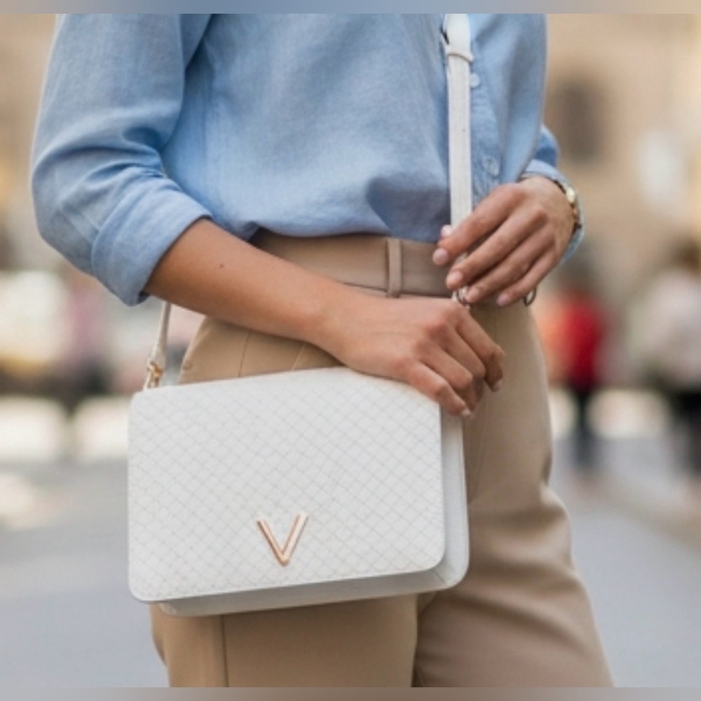 NWT Crossi New York White Crossbody Bag with Gold Accent